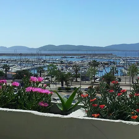 Capo Caccia Holidays Apartamento